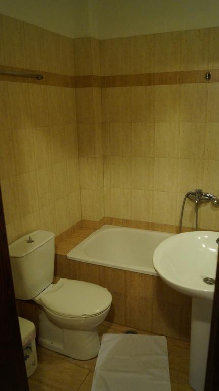 Appartamento Xenonas Arxontiko Káto Loutrákion Camera foto